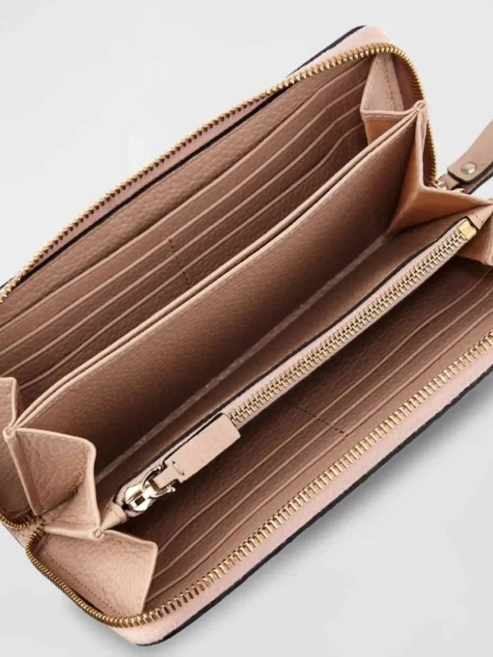 Valentino Garavani Rockstud Zipper Wallet Beige Leather In Box Authentic